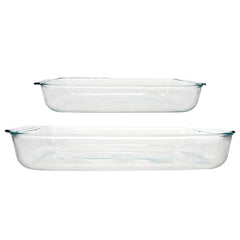 Pyrex comparaison taille sur table illustrant capacité 3Qt et 2Qt