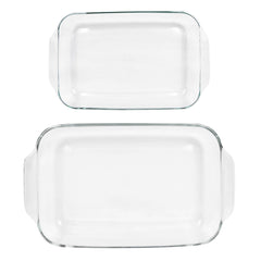 Pyrex gros plan du verre translucide assurant contrôle visuel cuisson