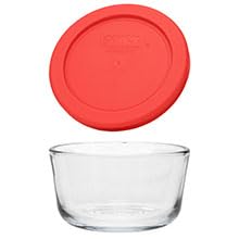 Pyrex détail du verre trempé illustrant durabilité et résistance aux taches