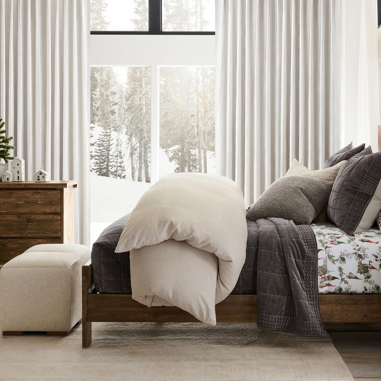 QJmydeco chambre mise en scène montrant confort et intimité