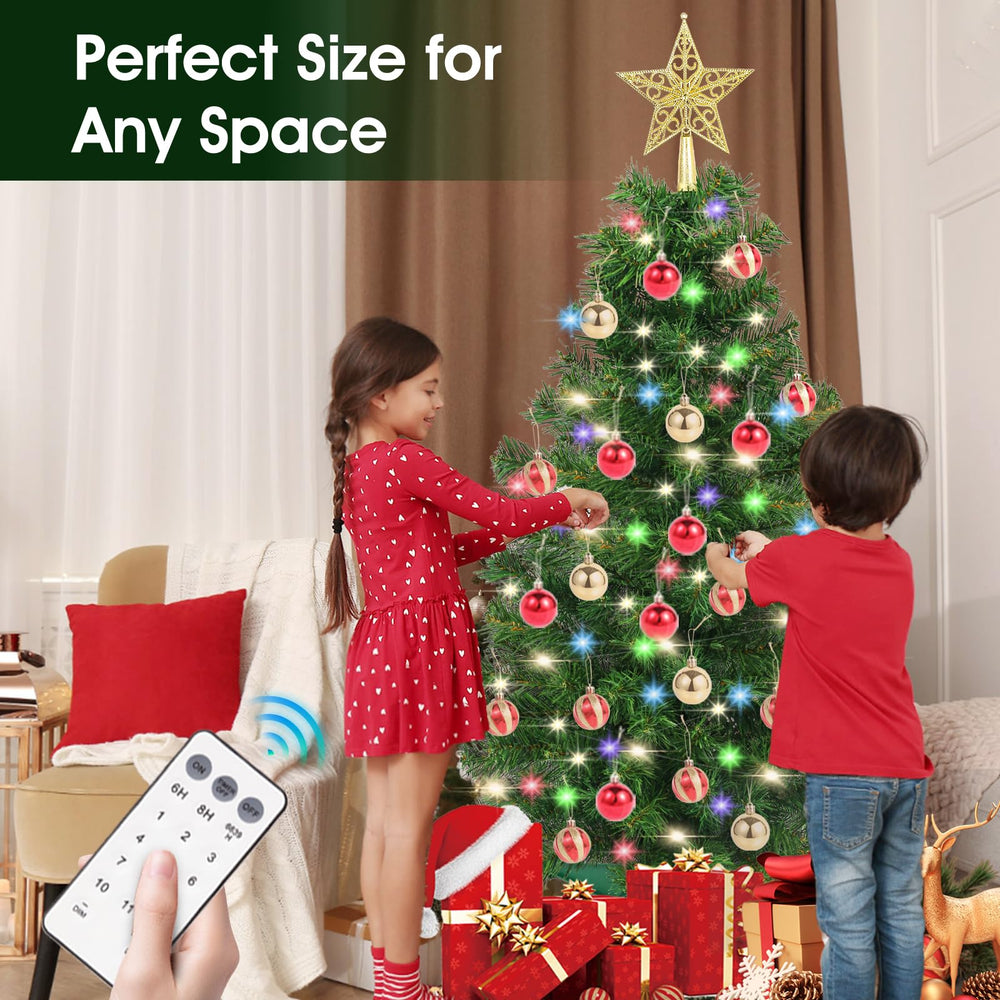 Qudoustar sapin installé dans salon créant atmosphère festive accueillante