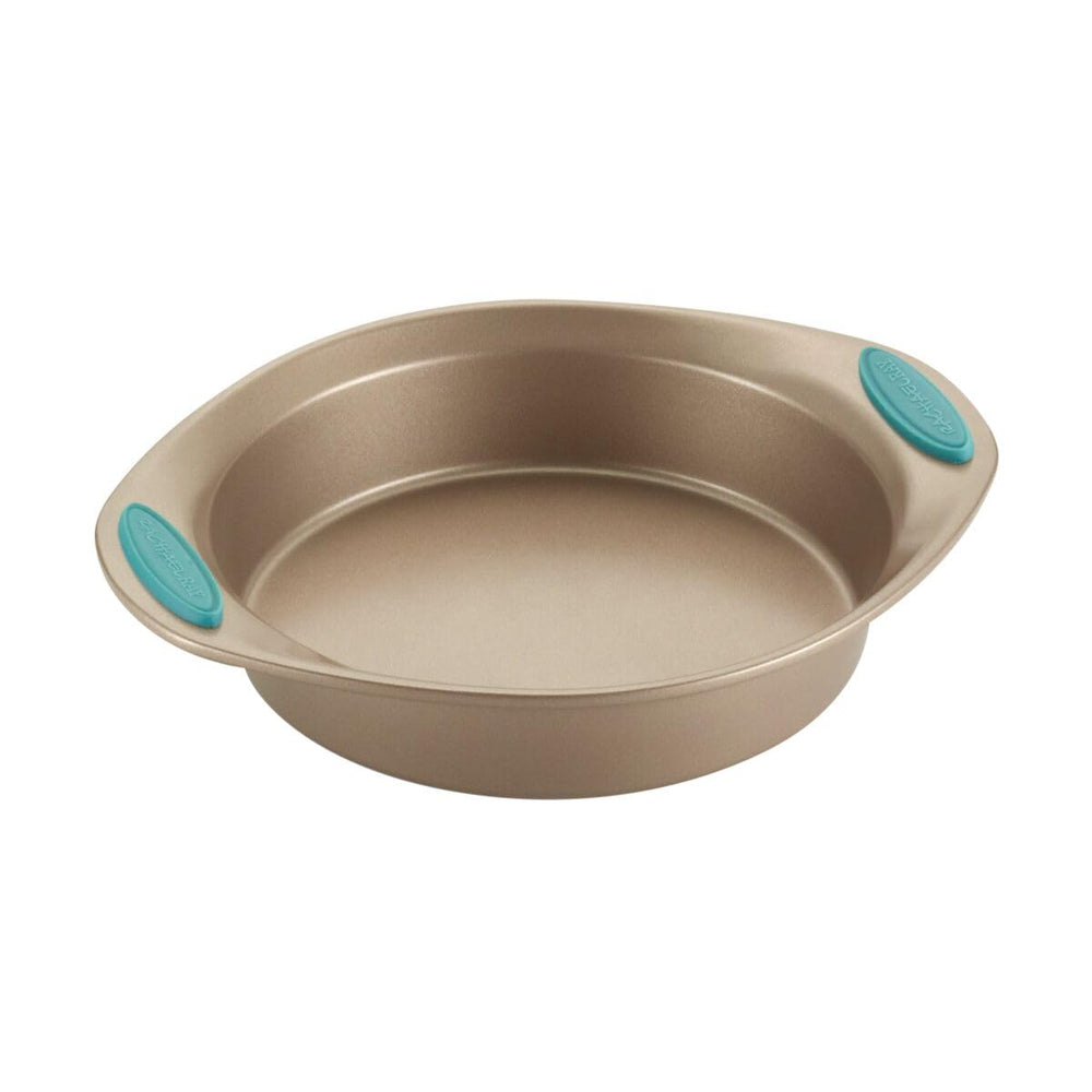 Rachael Ray Cucina comparaison taille main, montre proportions pratiques