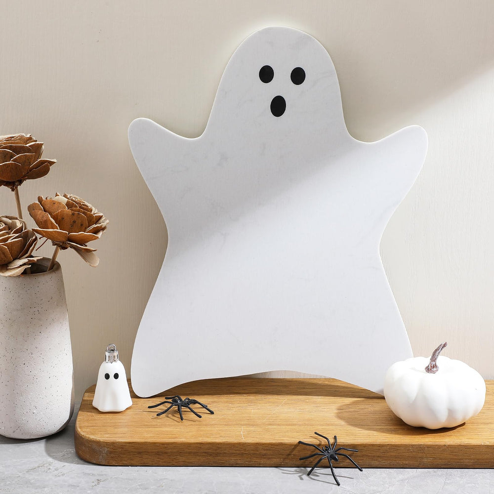 Reallnaive mise en scène table Halloween créant ambiance festive