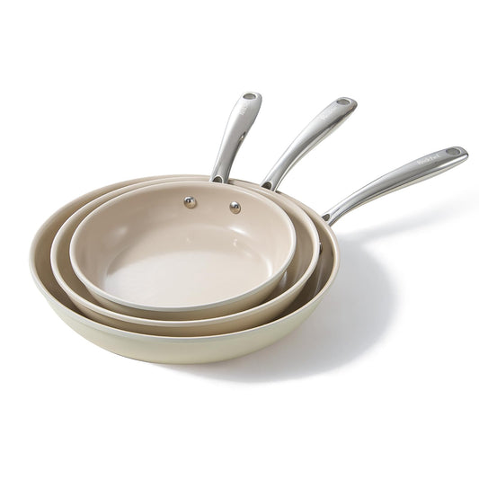 Redchef vue frontale du set beige blanc montrant design élégant et praticité