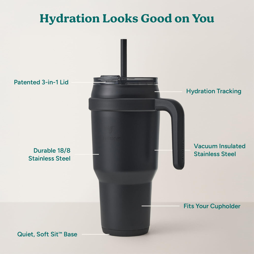 REDUCE paille réutilisable en gros plan pour hydratation facile