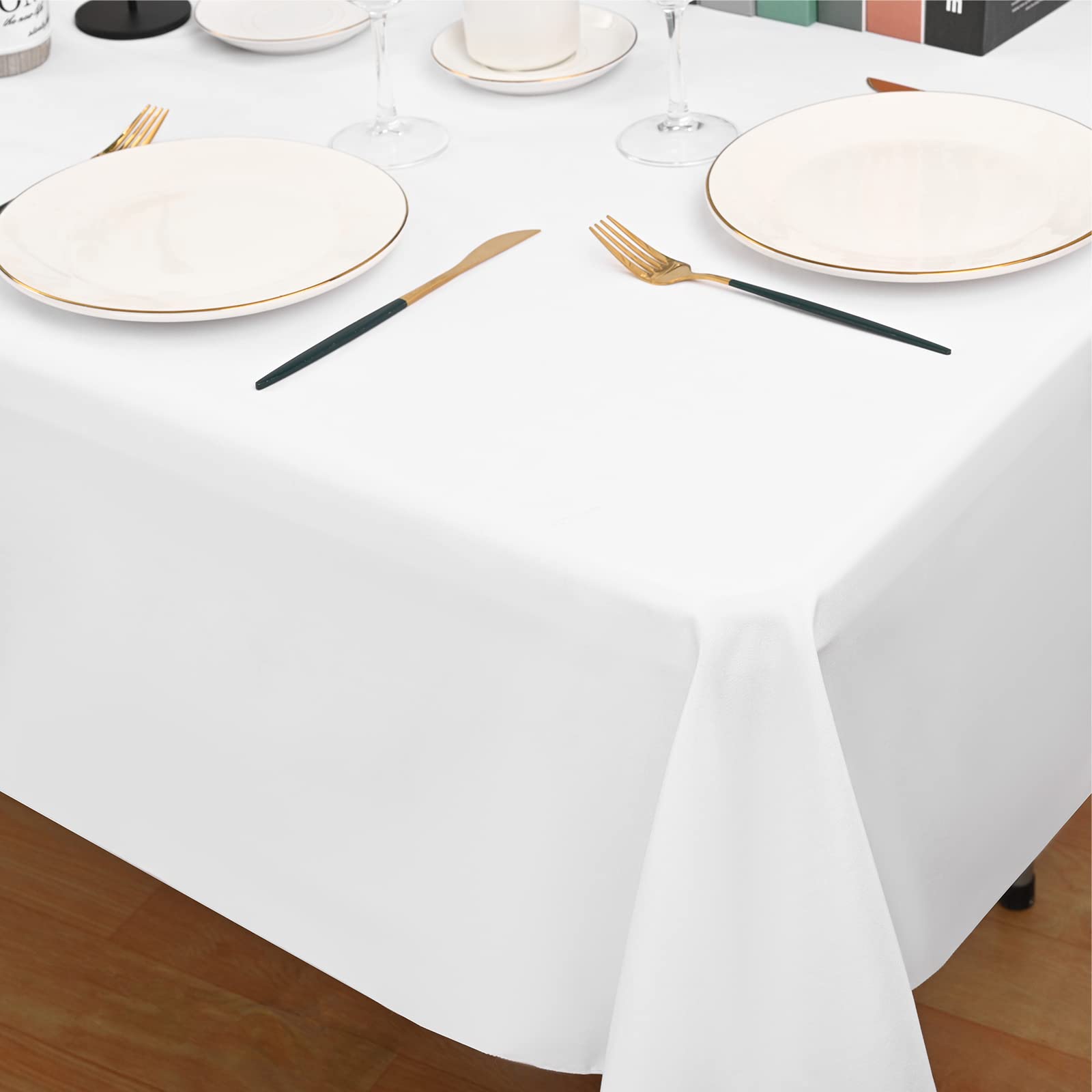 REWOMC nappe pliée et prête après lavage indiquant entretien simple et réutilisable