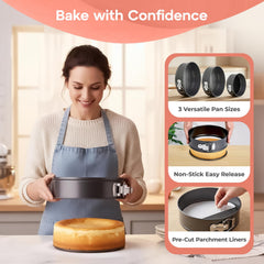 Moule RFAQK ouvert en cours de démoulage illustrant la charnière pratique pour retirer les gâteaux intactes