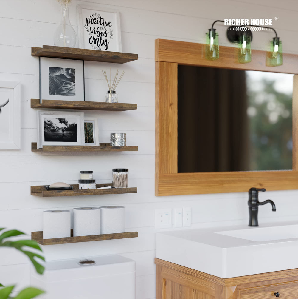 RICHER HOUSE packaging et contenu montrant vis et matériel inclus