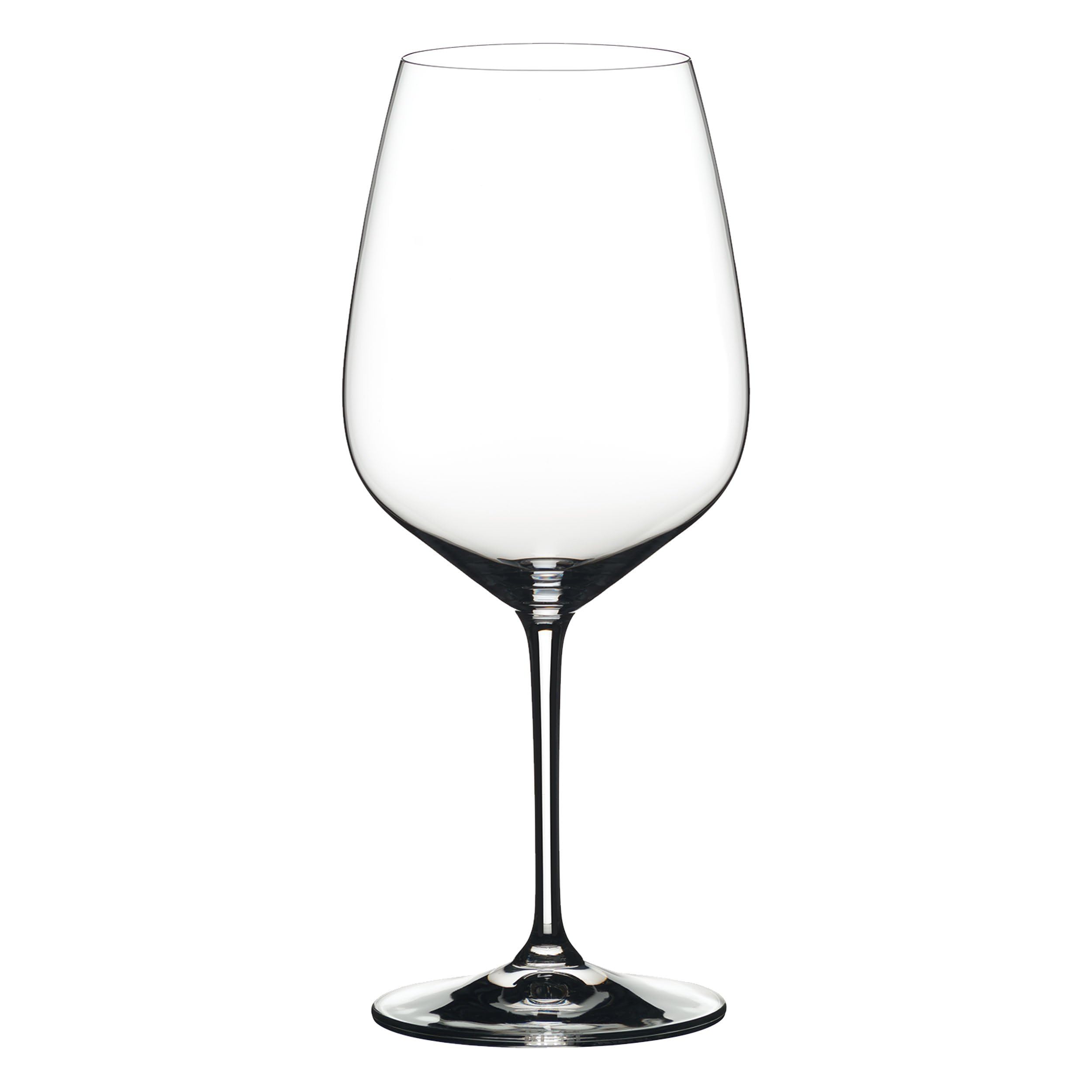 Riedel verres sur table dressée présentant esthétique et convivialité