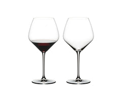 Riedel verre Extreme Pinot Noir face montrant silhouette et élégance