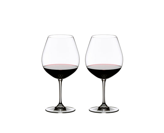 Riedel Vinum verre face montrant silhouette et élégance pour service précis