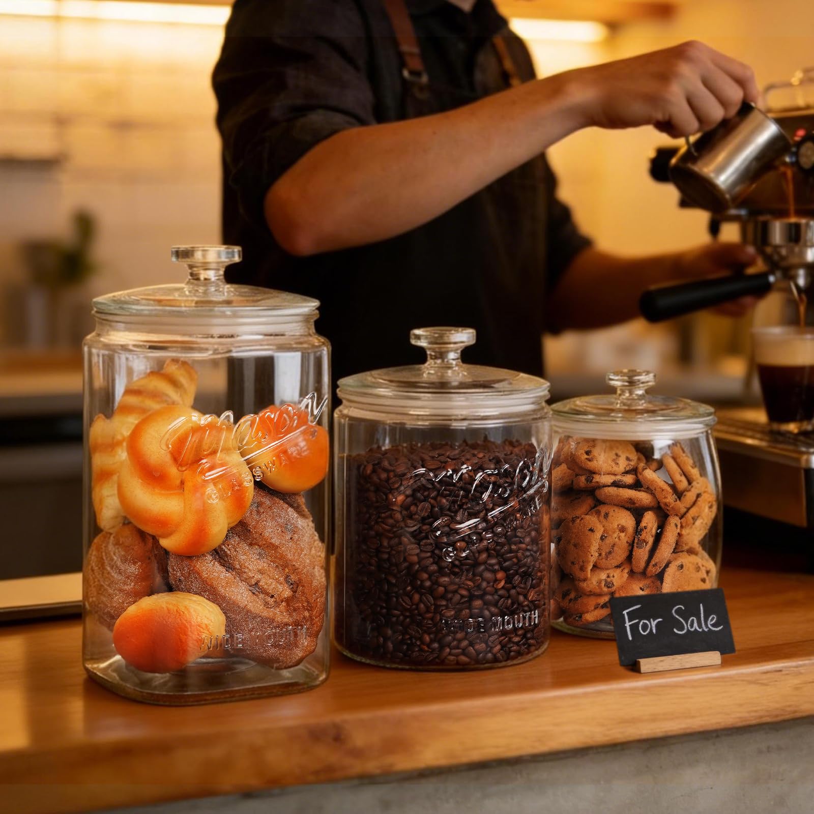 Ritayedet pot intégré dans une cuisine rétro comme élément décoratif