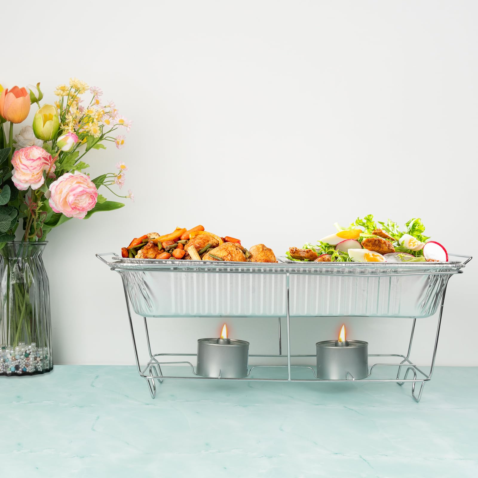 Roponan plat rempli prêt à servir pour buffet, présentation professionnelle