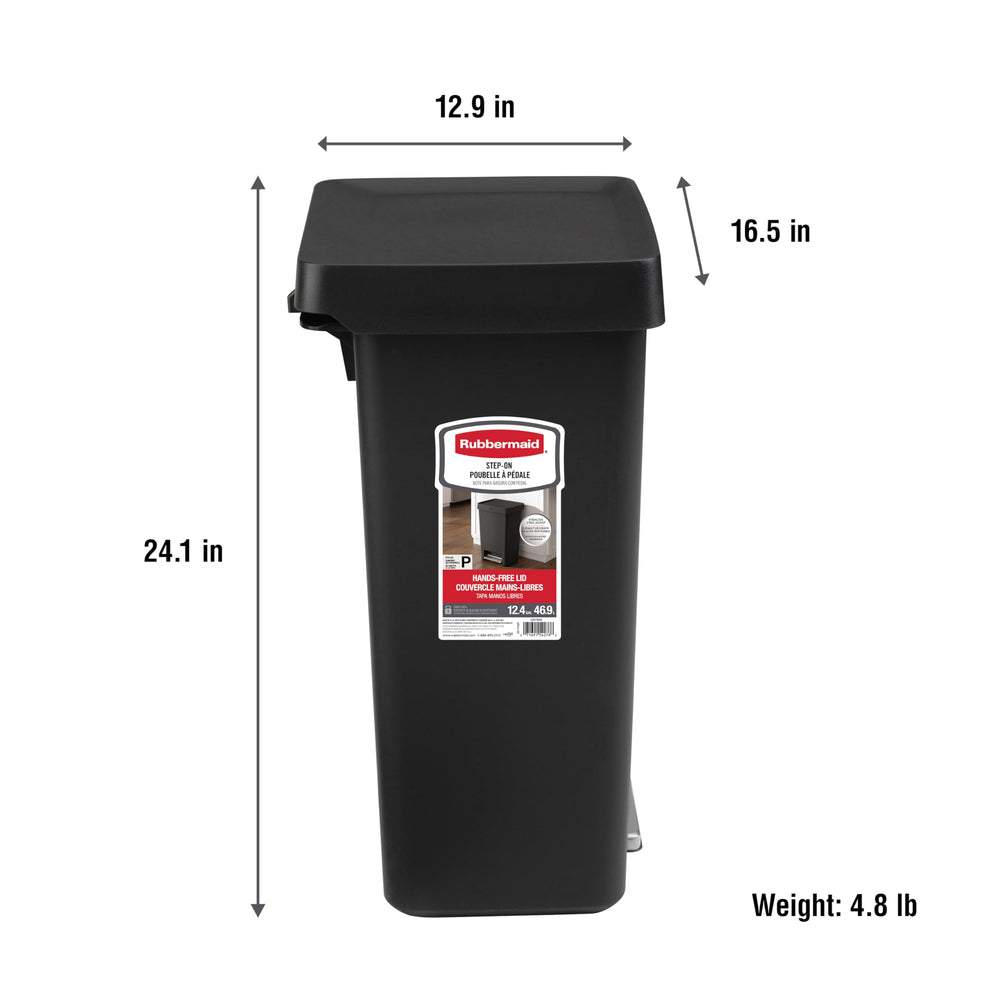 Rubbermaid poubelle placée dans une cuisine moderne illustrant intégration décorative