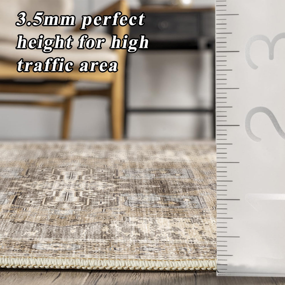 RUUGME texture du tapis prise à la main démontrant douceur sous les pieds