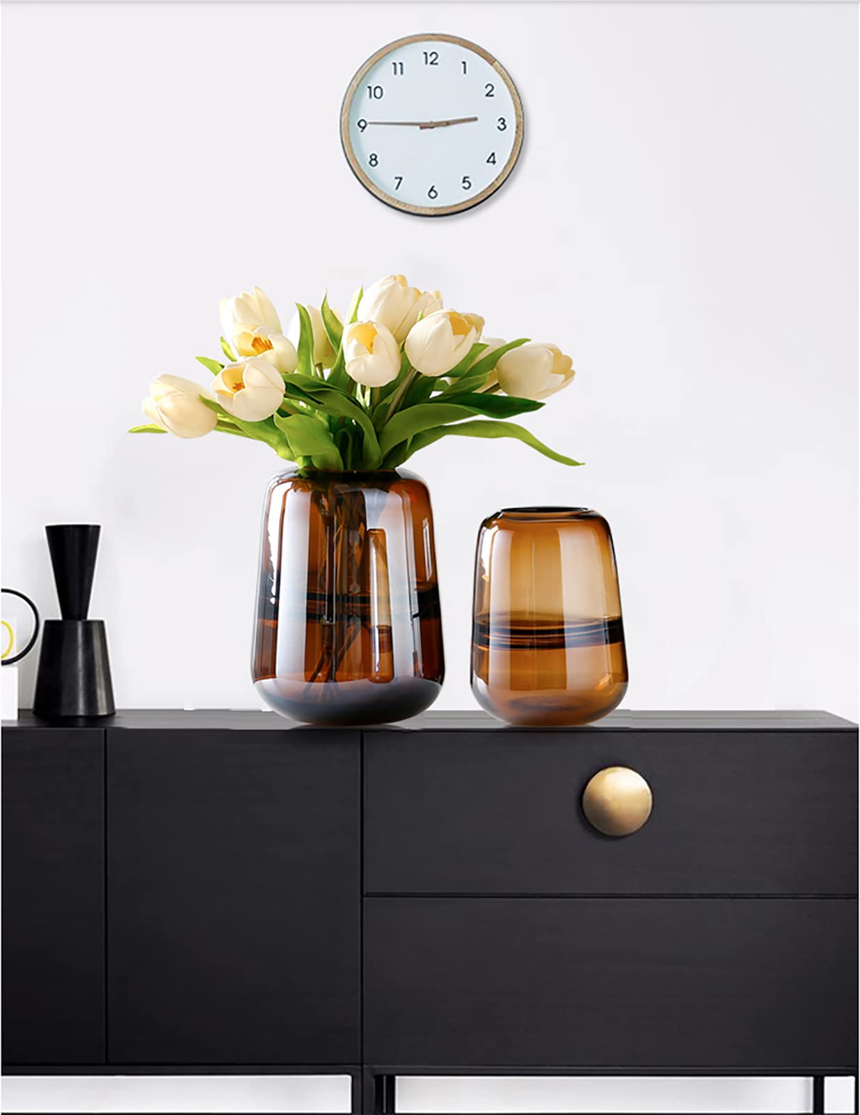 Rxcvkmw vase posé en salon créant ambiance minimaliste accueillante