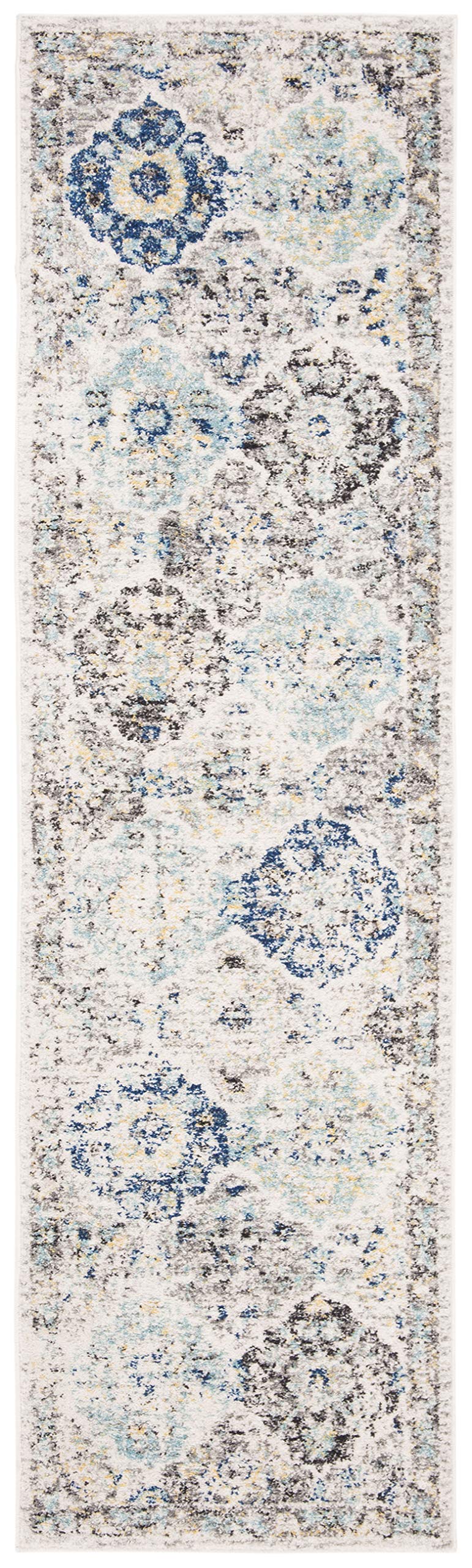 SAFAVIEH gros plan sur médaillons floraux et design bohème offrant charme visuel