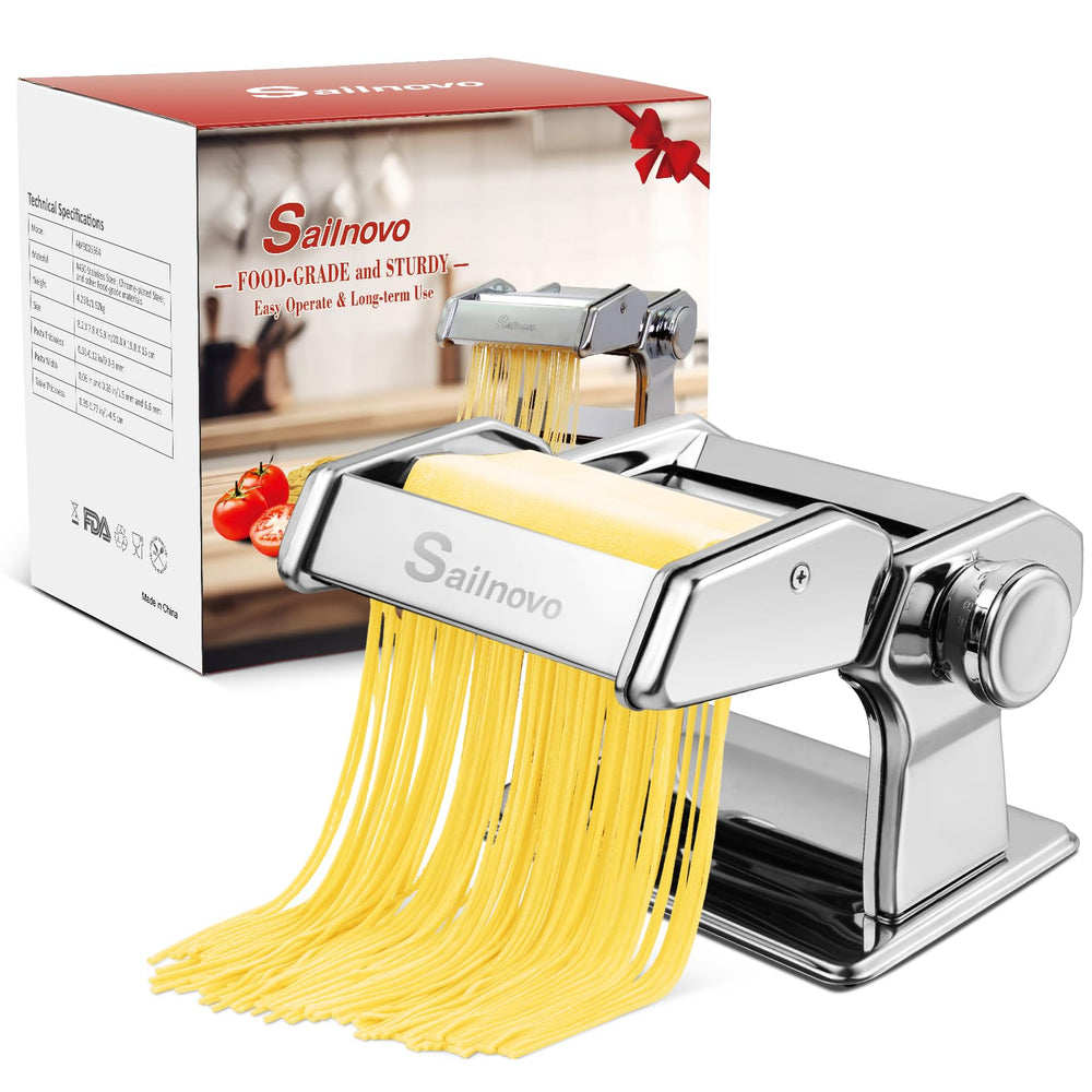 Sailnovo scène familiale en cuisine, convivialité et simplicité