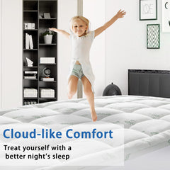 Surmatelas SakuraHome posé sur lit améliorant confort et apparence