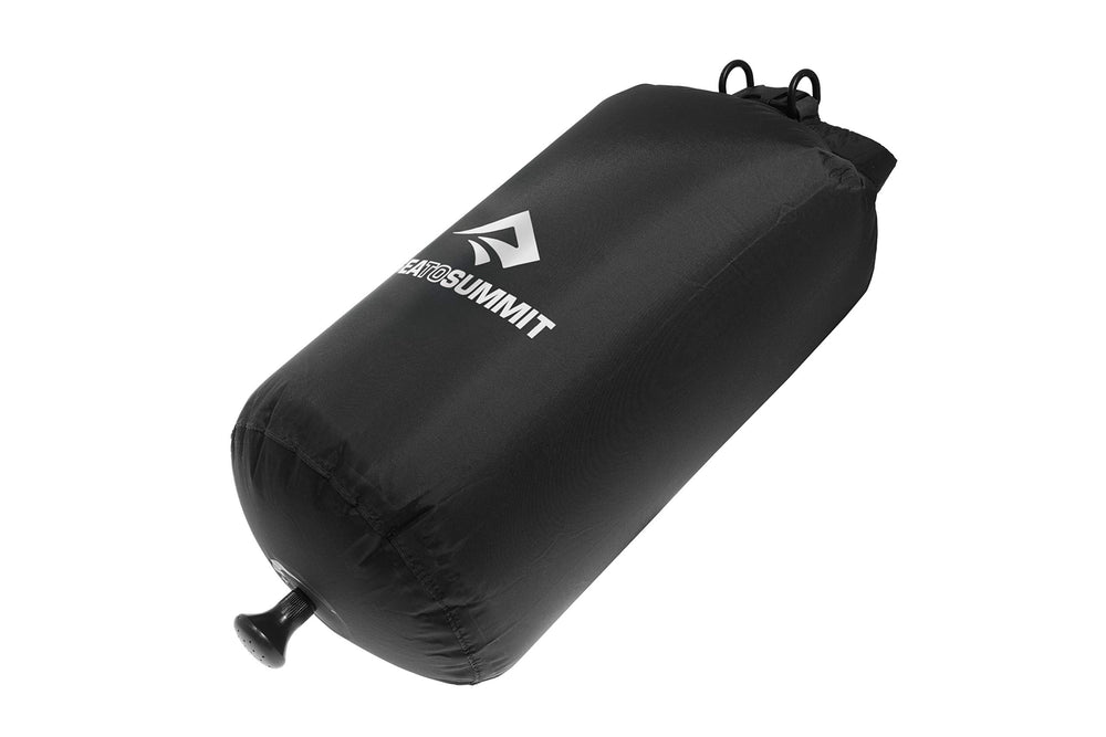 Sea to Summit vue avant de la douche poche montrant la capacité 10 L et fermeture