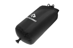Sea to Summit vue avant de la douche poche montrant la capacité 10 L et fermeture
