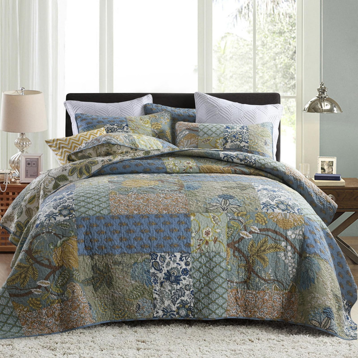 Secgo couette king face entière montrant le design vert sauge et le tombé élégant