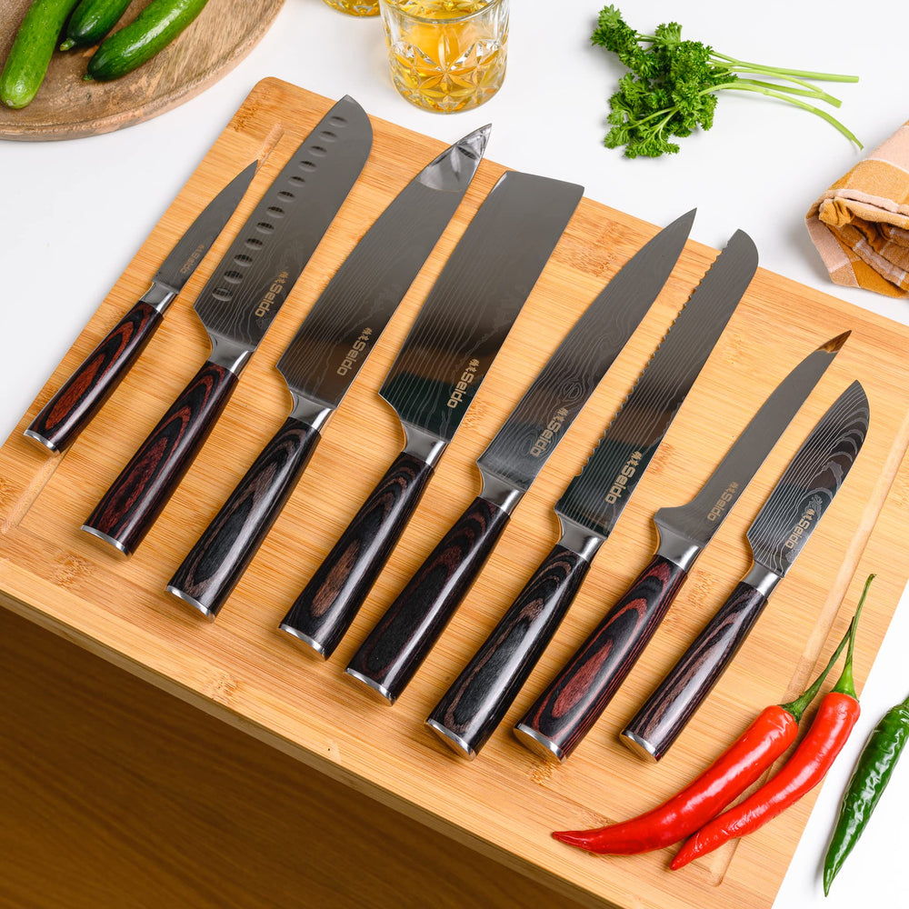 Seido couteau en action découpant légumes pour coupes nettes et régulières