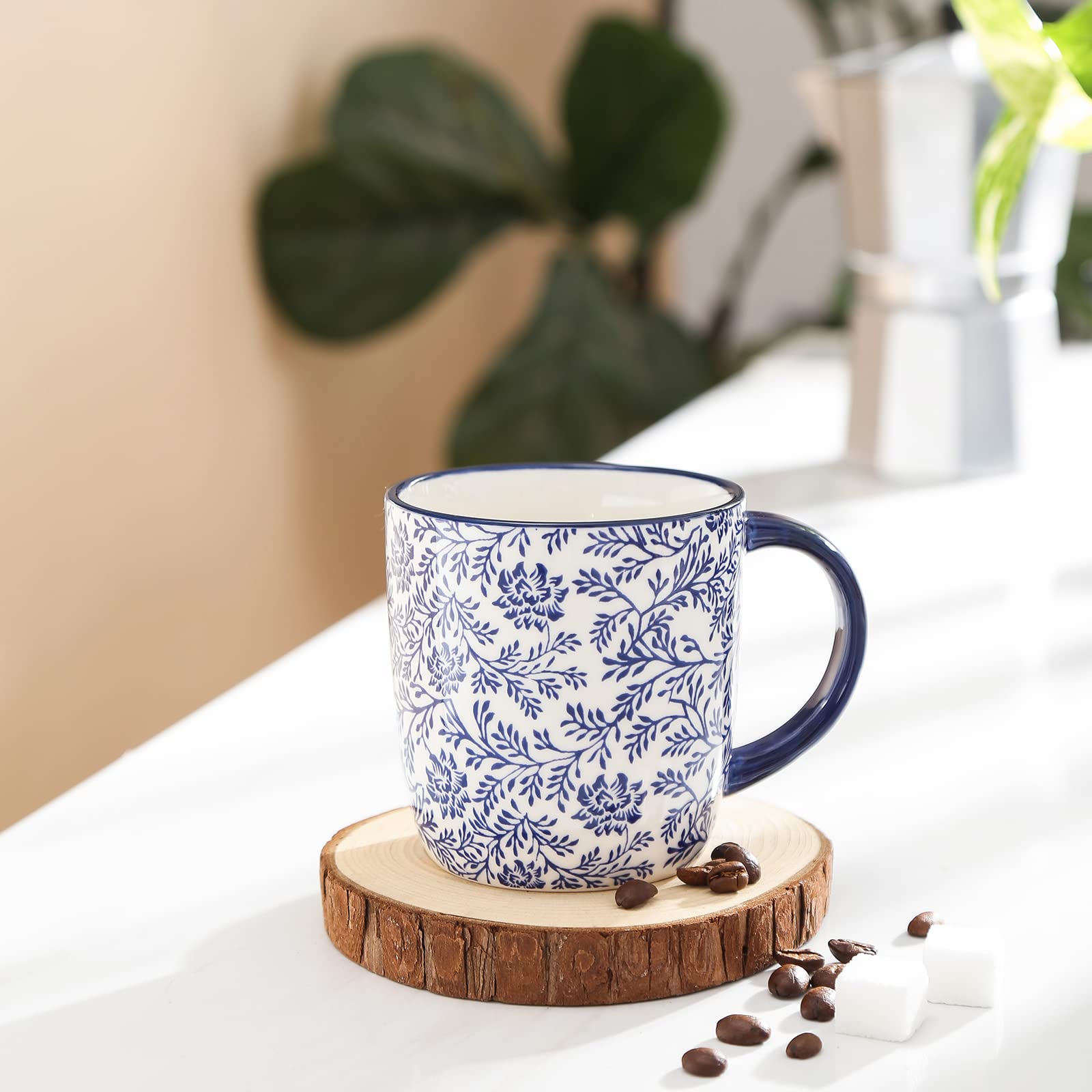 Selamica échelle main démontrant capacité 10 oz et taille pratique