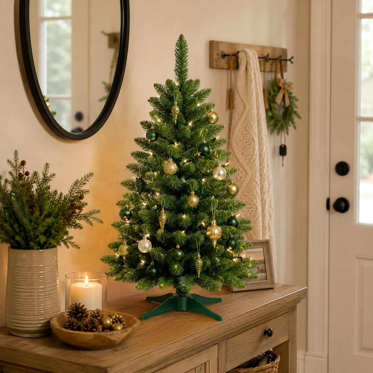 Senjie sapin à l'échelle comparé à objet montrant taille compacte