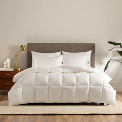Serta couette Full/Queen vue frontale présentant un gonflant accueillant