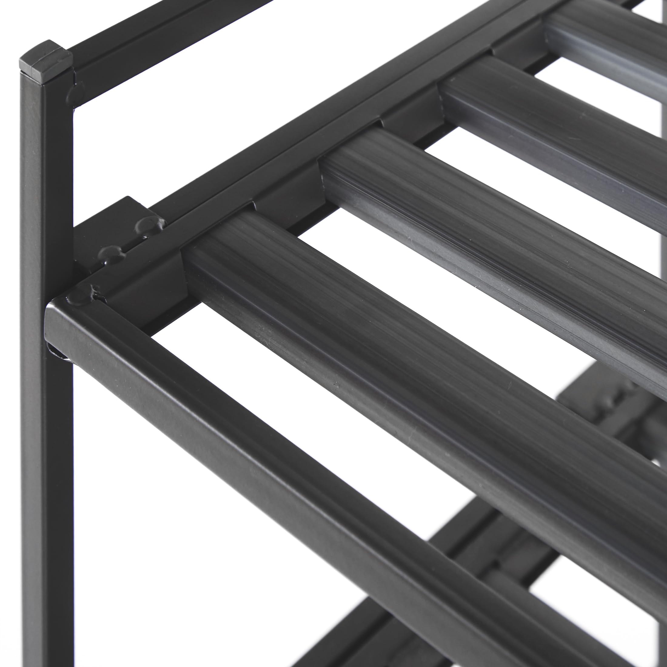 Seville Classics raccord Interlock® montrant extension modulaire facile
