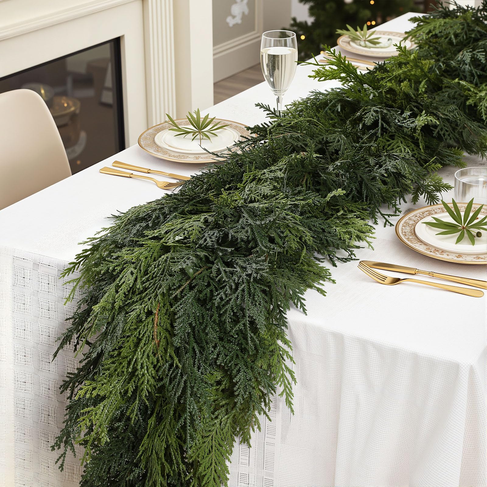 SHareconn guirlande sur manteau de cheminée apporte ambiance festive