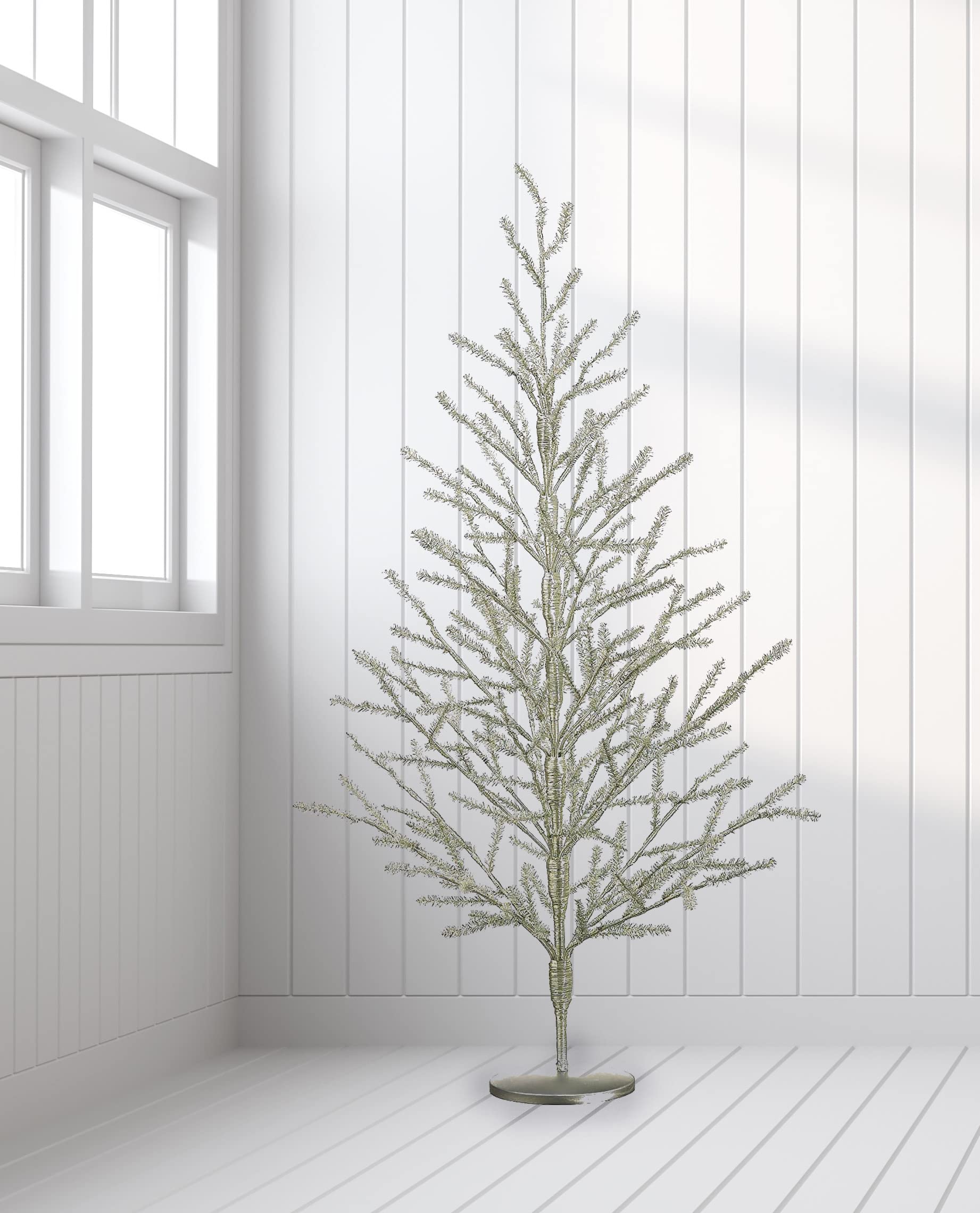 Silk Decor gros plan branche tinsel montrant texture brillante et facilité de décoration