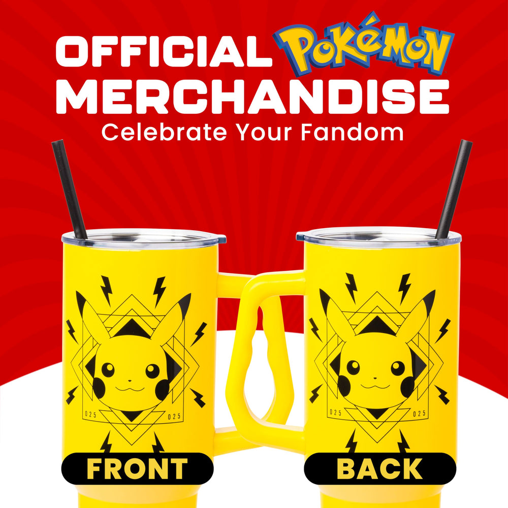 Silver Buffalo Pikachu comparé à une main pour montrer la capacité 40 oz pratique