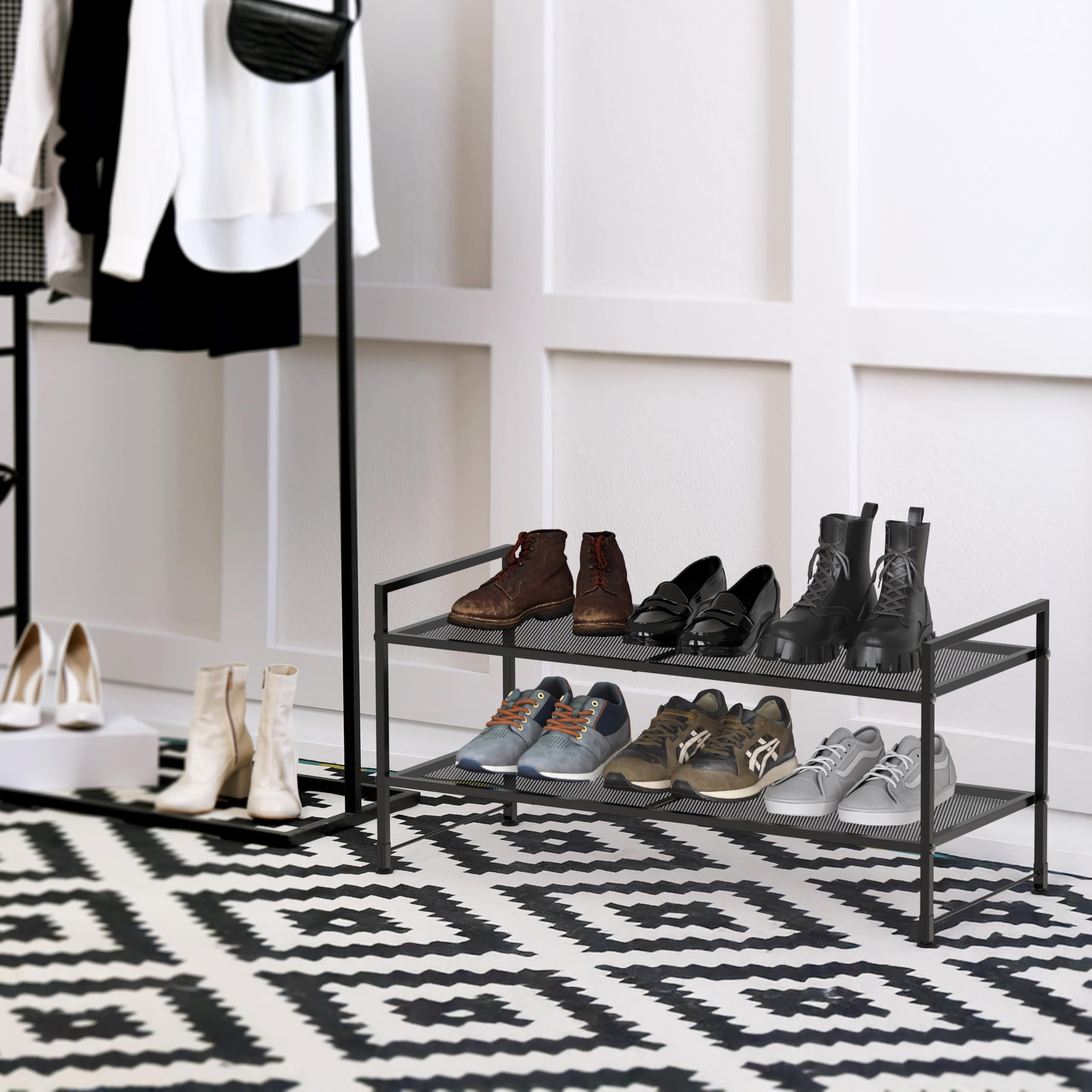 Simple Houseware gros plan sur maille métallique offrant aération chaussures