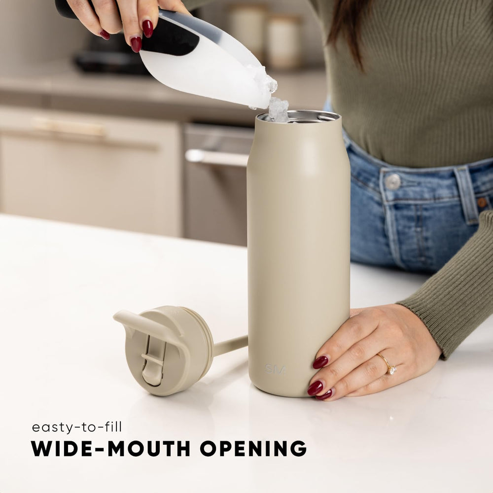 Simple Modern comparaison de taille Mesa 34oz à un objet quotidien pour l'échelle