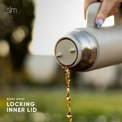 Simple Modern poignée solide en gros plan pour un versement stable et confortable