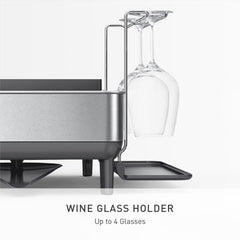 simplehuman gros plan fils silicone protégeant la vaisselle délicate