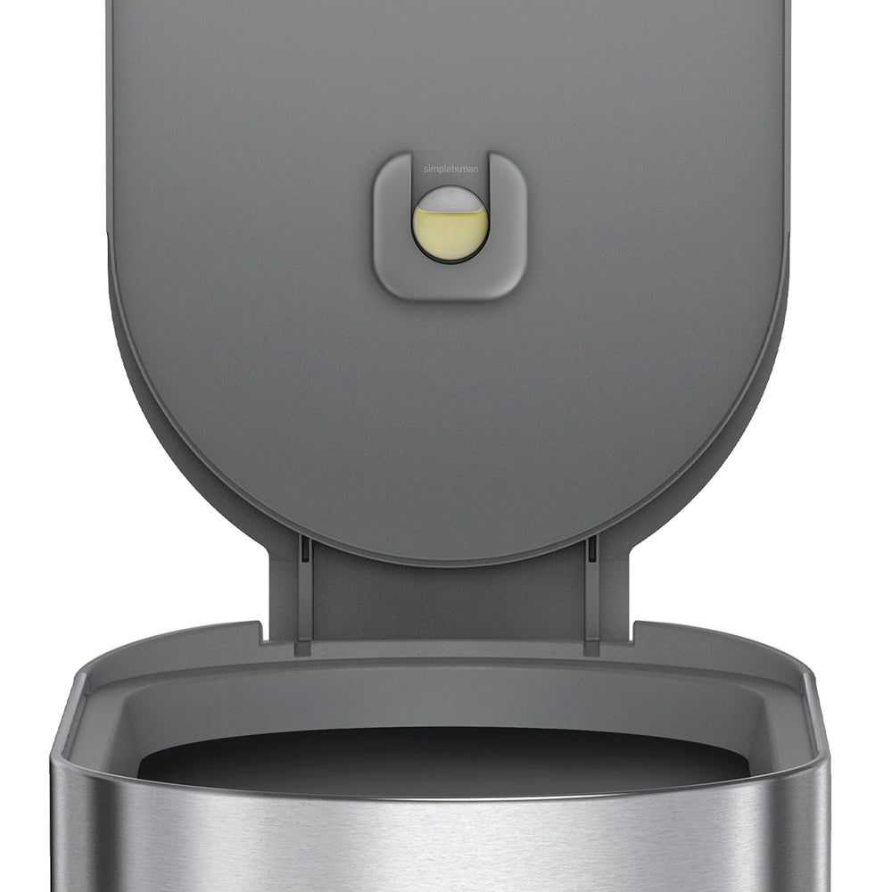 simplehuman en situation dans cuisine compacte, intégration élégante et discrète