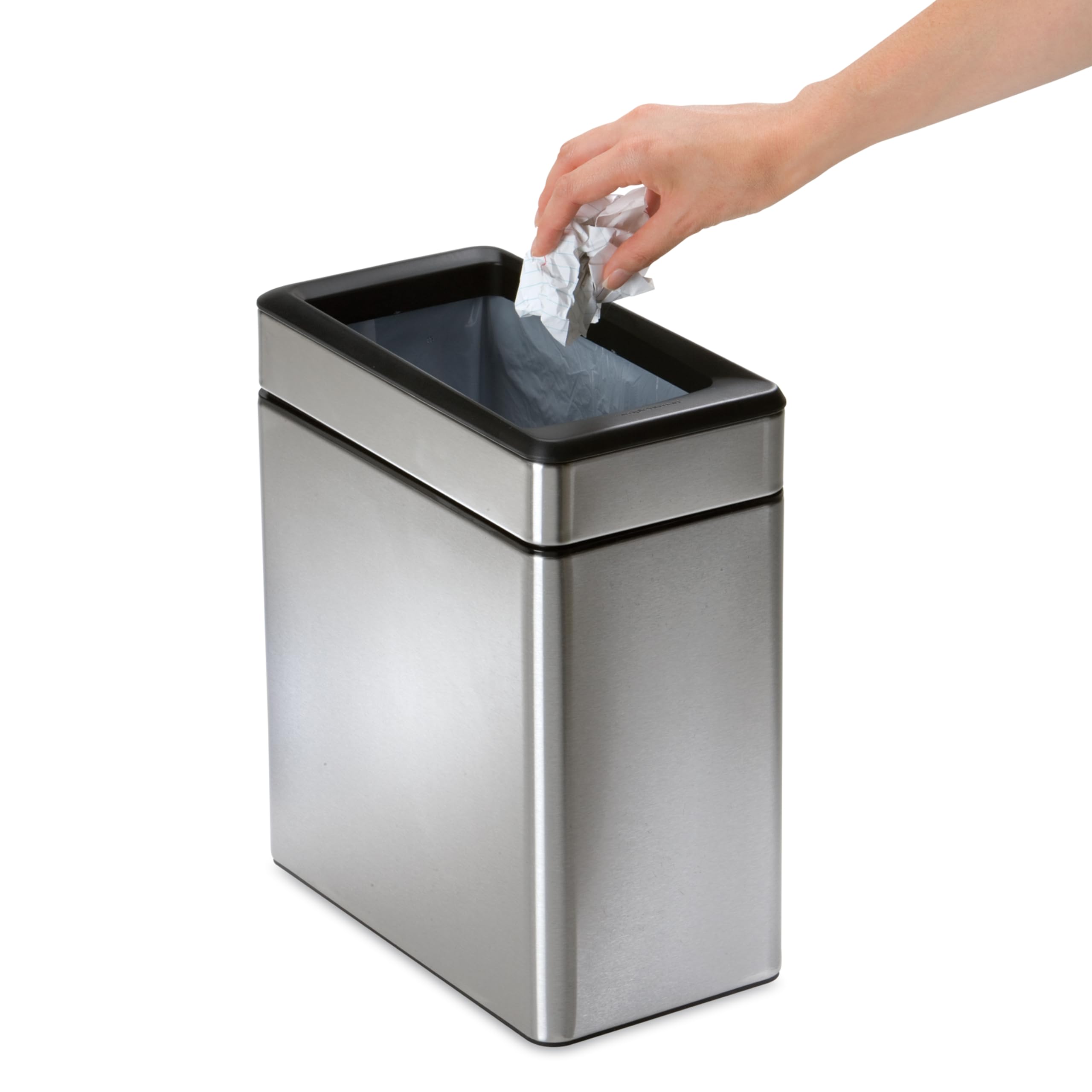 simplehuman poubelle en réception d’hôtel, apparence professionnelle et propre