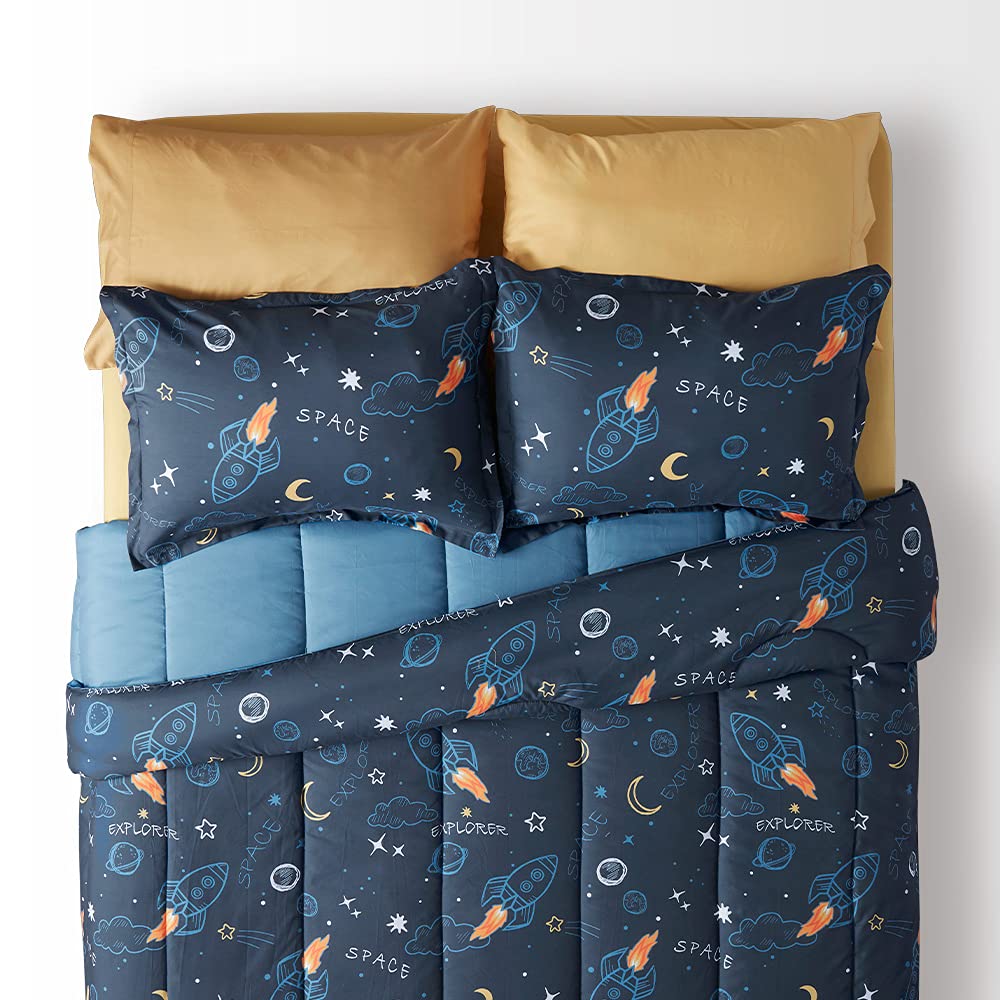 SLEEP ZONE draps motif spatial, couleurs stimulantes et chaleureuses