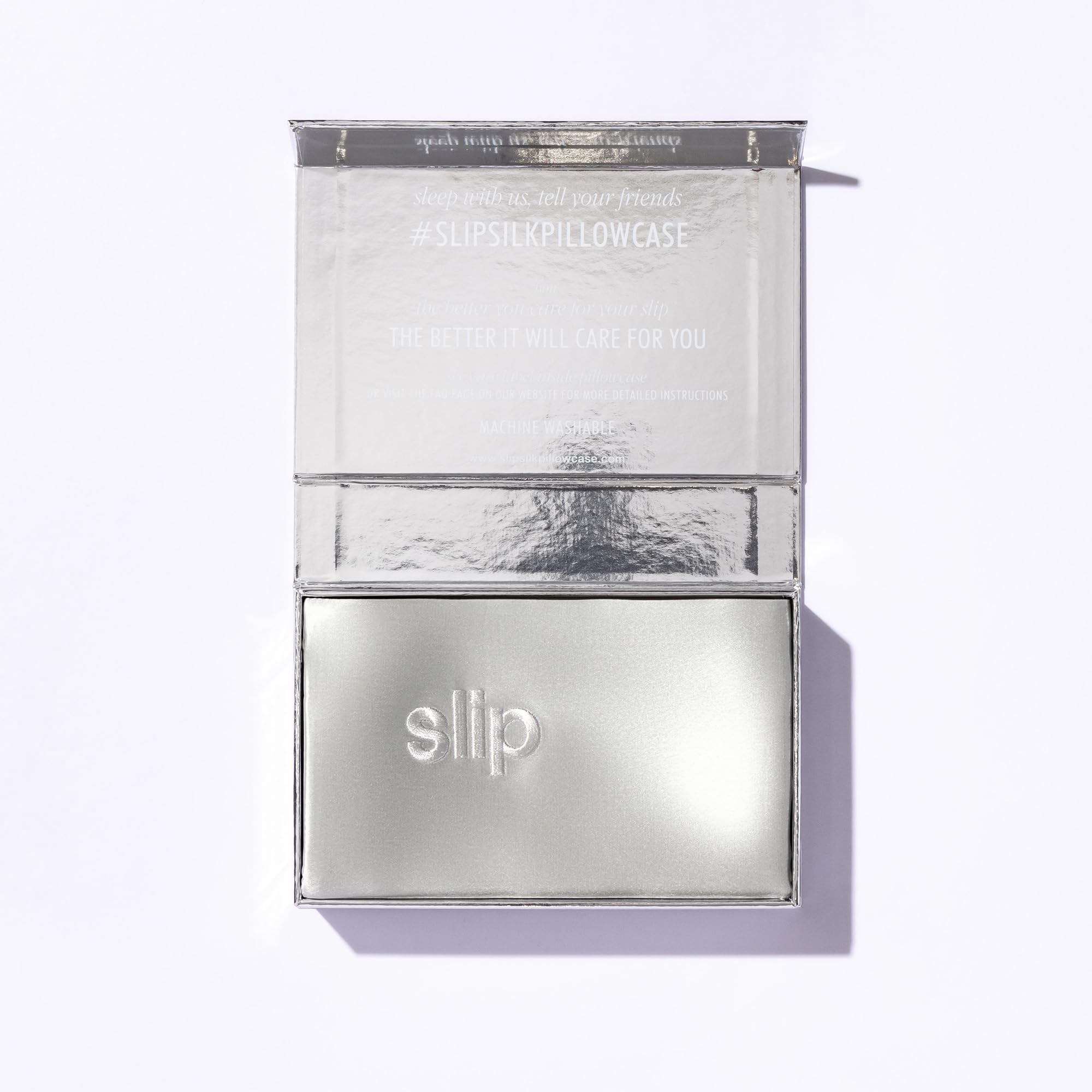 SLIP taie à côté de sérums et crème montrant faible absorption