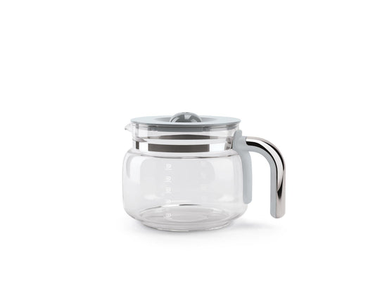 Smeg carafe en verre face montrant design rétro et facilité de versement