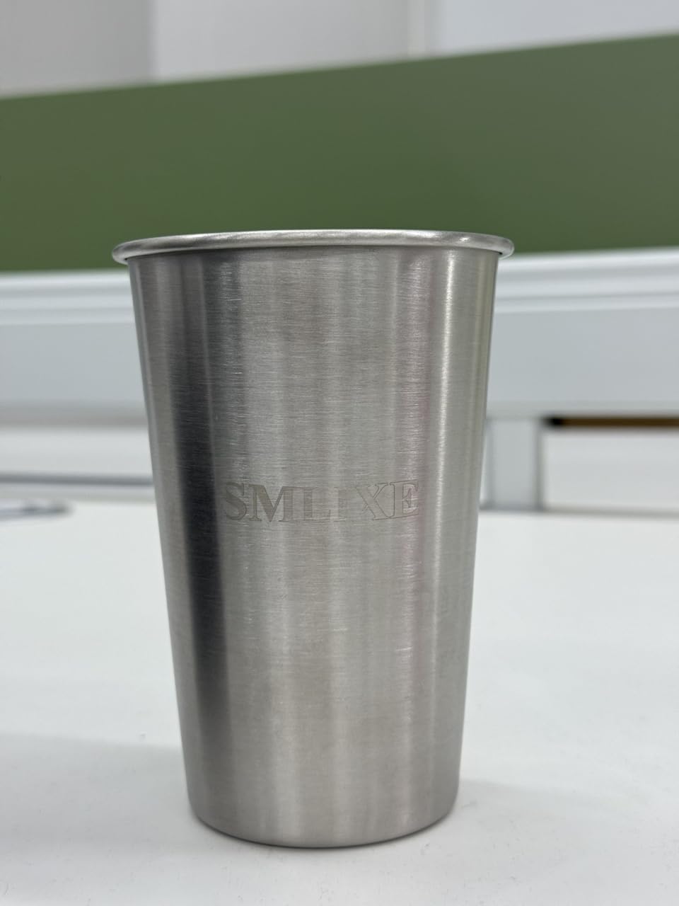 SMLIXE gobelets empilés illustrant gain de place pratique