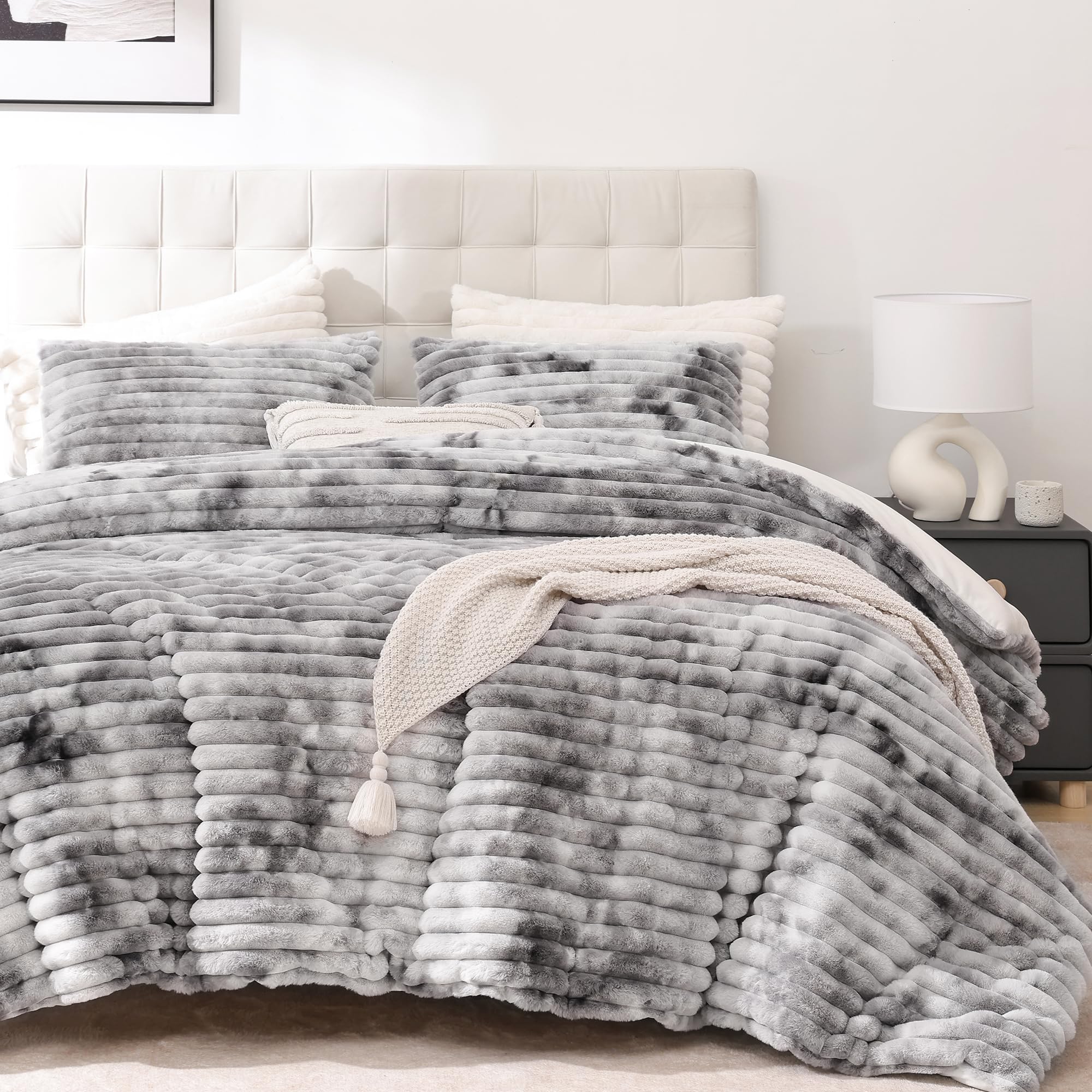 Smoofy couette face entière montrant design tie-dye gris et tombé élégant