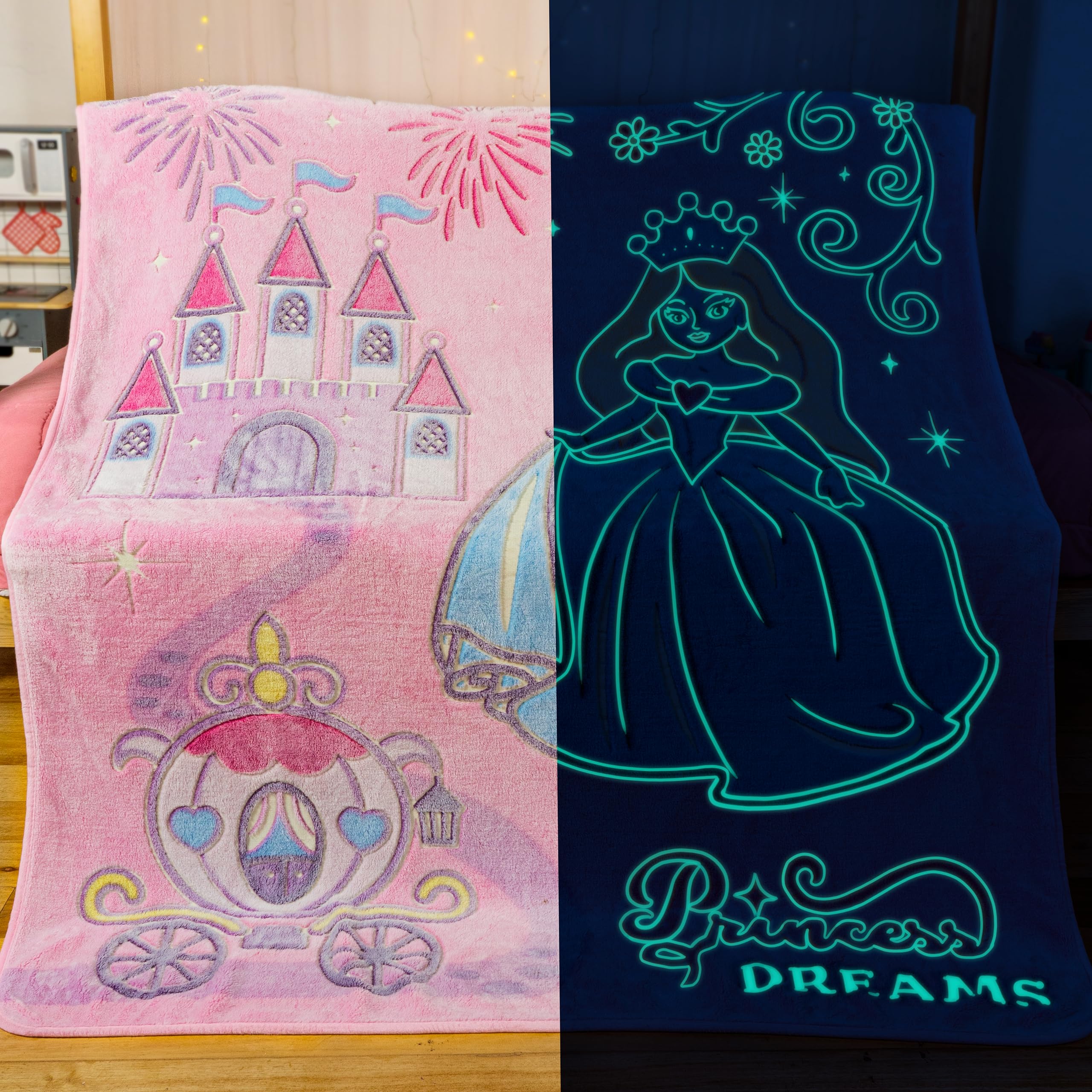Snooze Bliss plaid posé sur un lit enfant coordonné au thème princesse