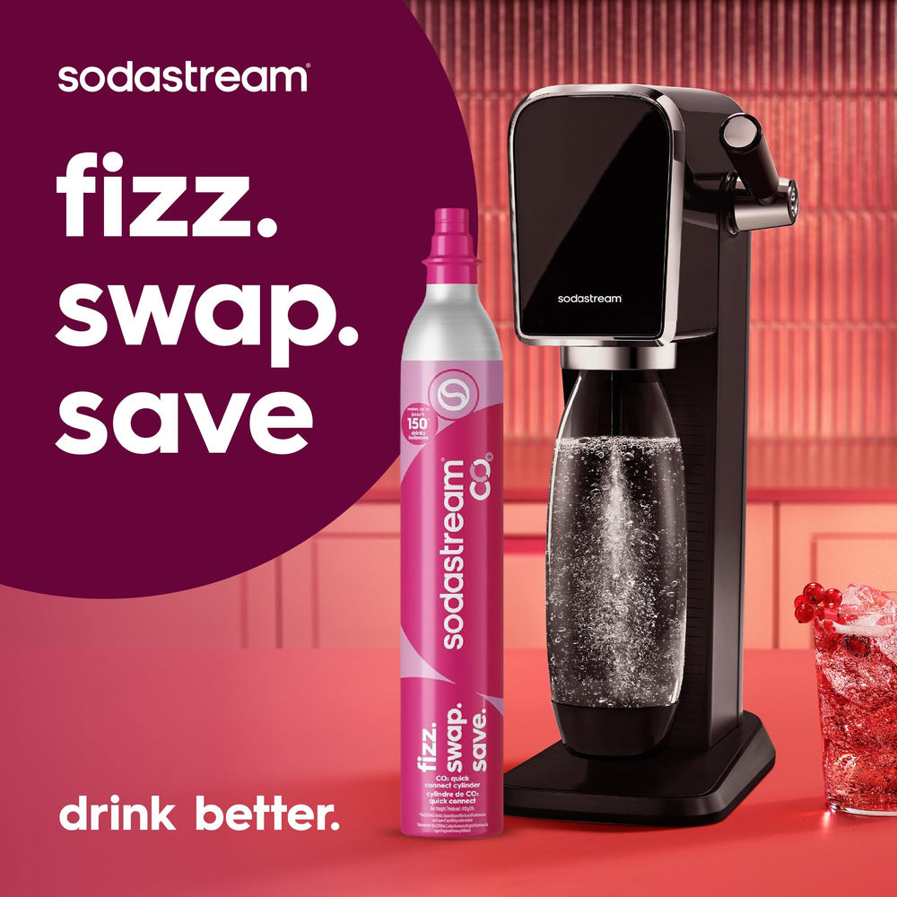 SodaStream ambiance cuisine montrant eau pétillante prête à servir