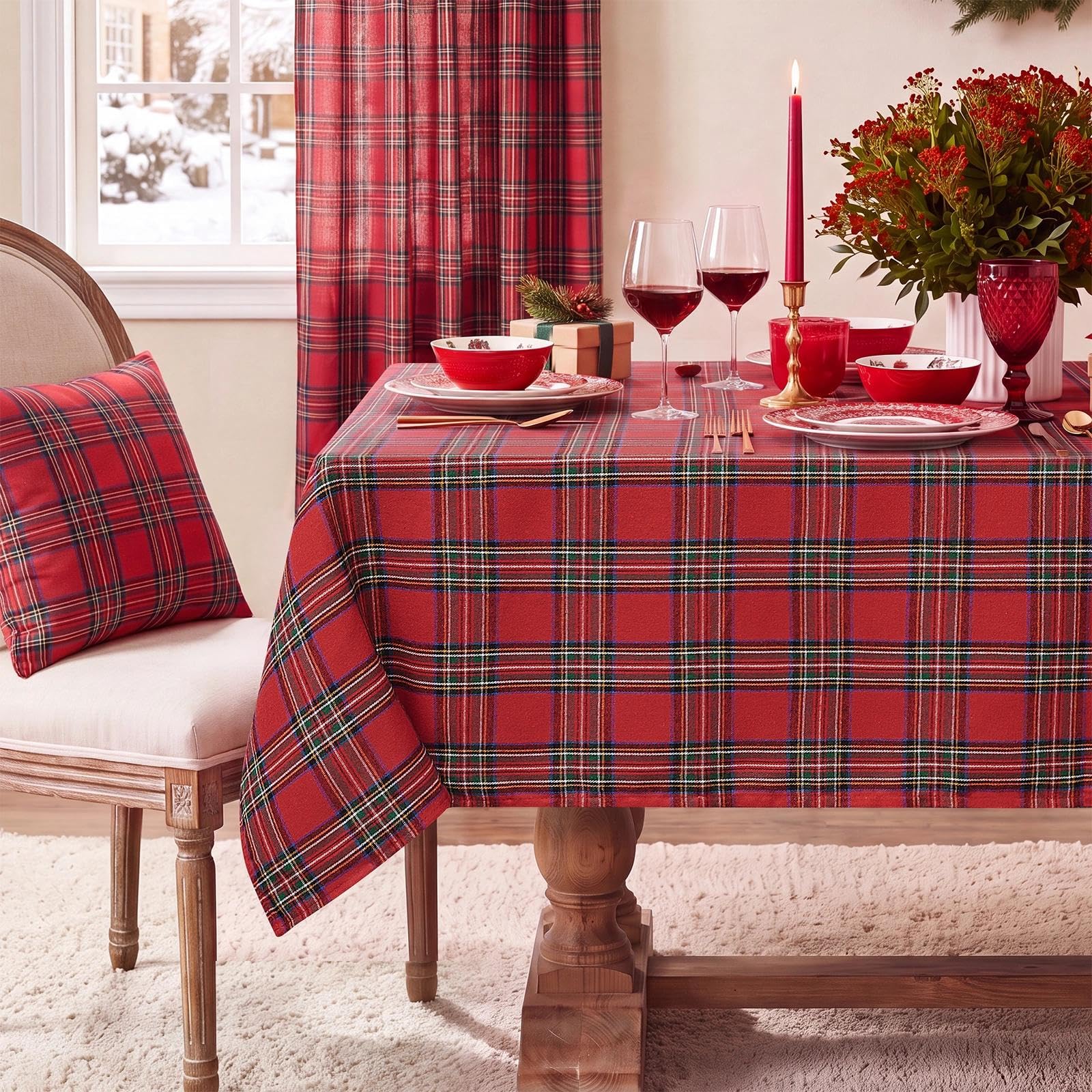 Softalker nappe face entière montrant motif tartan et ambiance festive