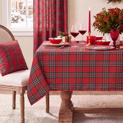 Softalker nappe face entière montrant motif tartan et ambiance festive