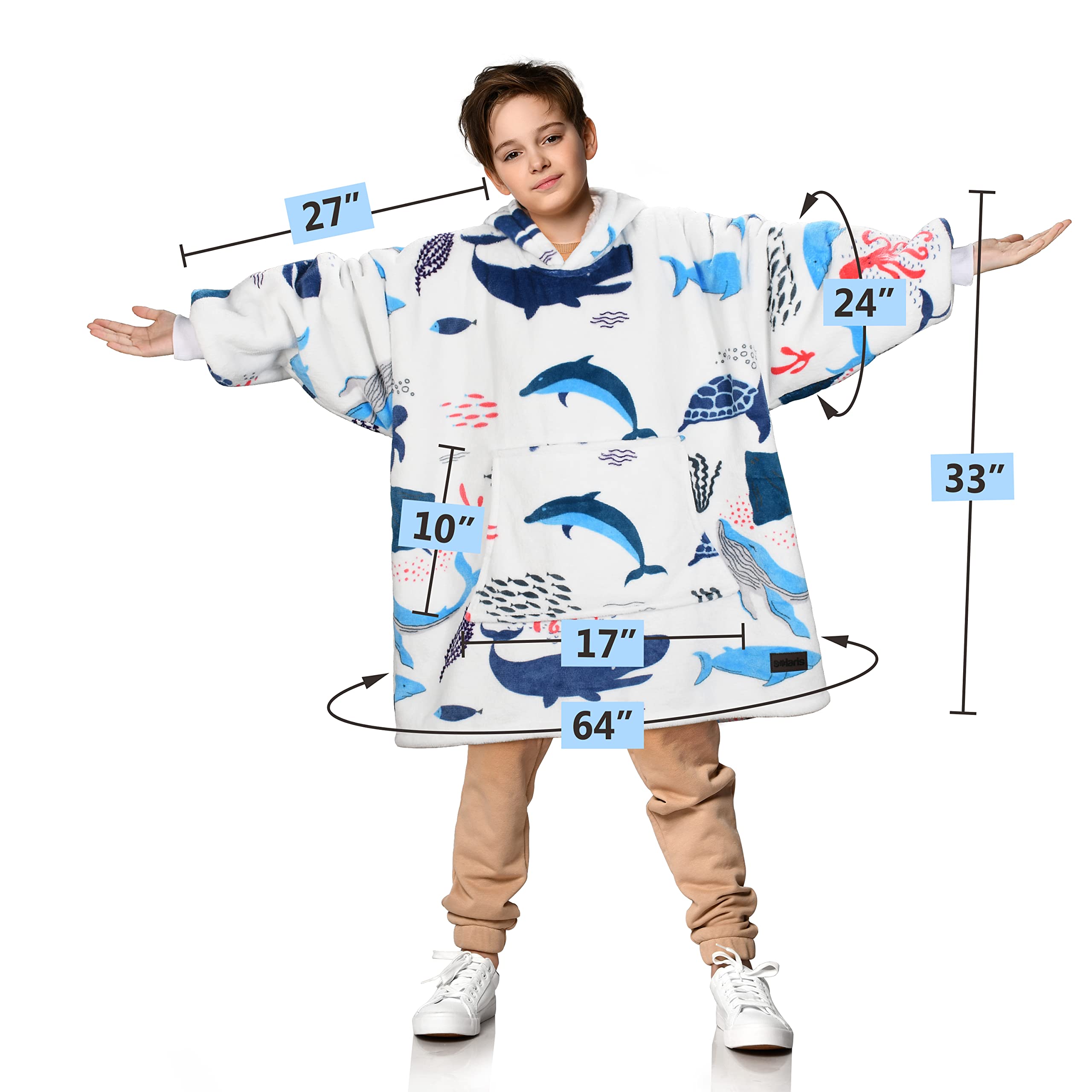 Enfant portant le Solaris Ocean au salon illustrant confort et liberté de mouvement